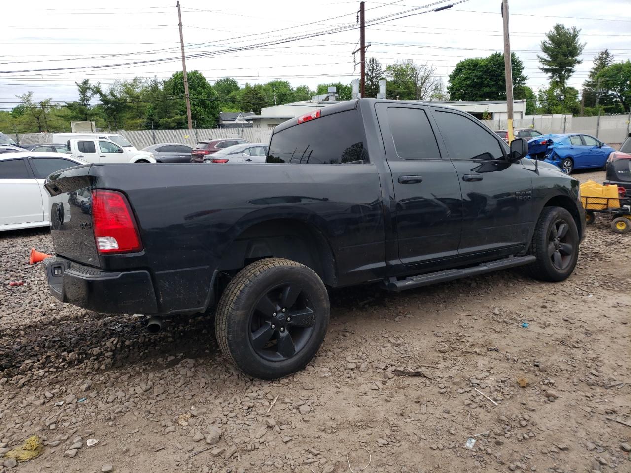 1C6RR7FG6JS212988 2018 Ram 1500 St