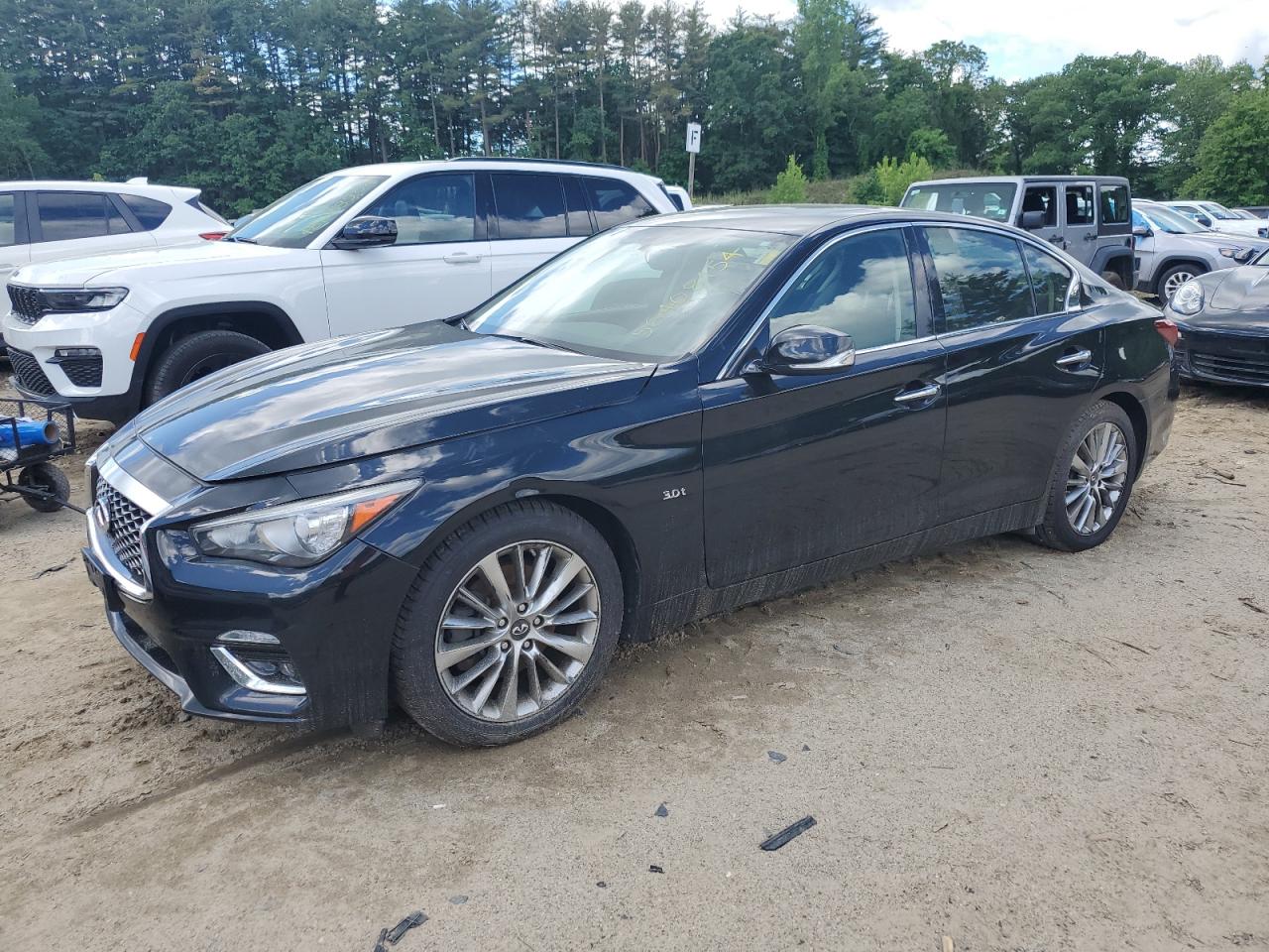 JN1EV7AR3JM431698 2018 Infiniti Q50 Luxe