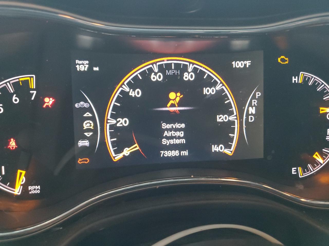 1C4RJEAG4JC511885 2018 Jeep Grand Cherokee Laredo