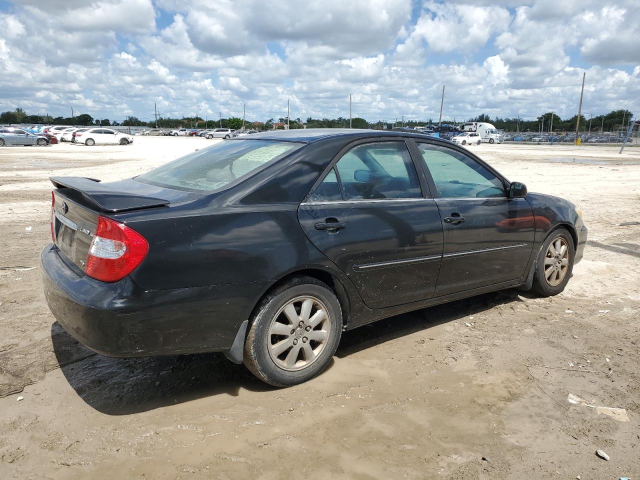 4T1BF30K74U070499 2004 Toyota Camry Le