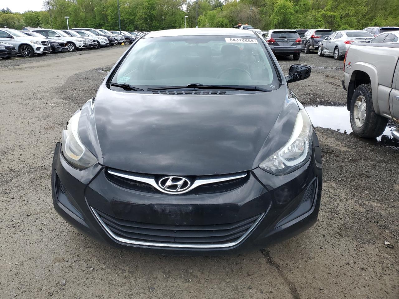 5NPDH4AE5GH745870 2016 Hyundai Elantra Se