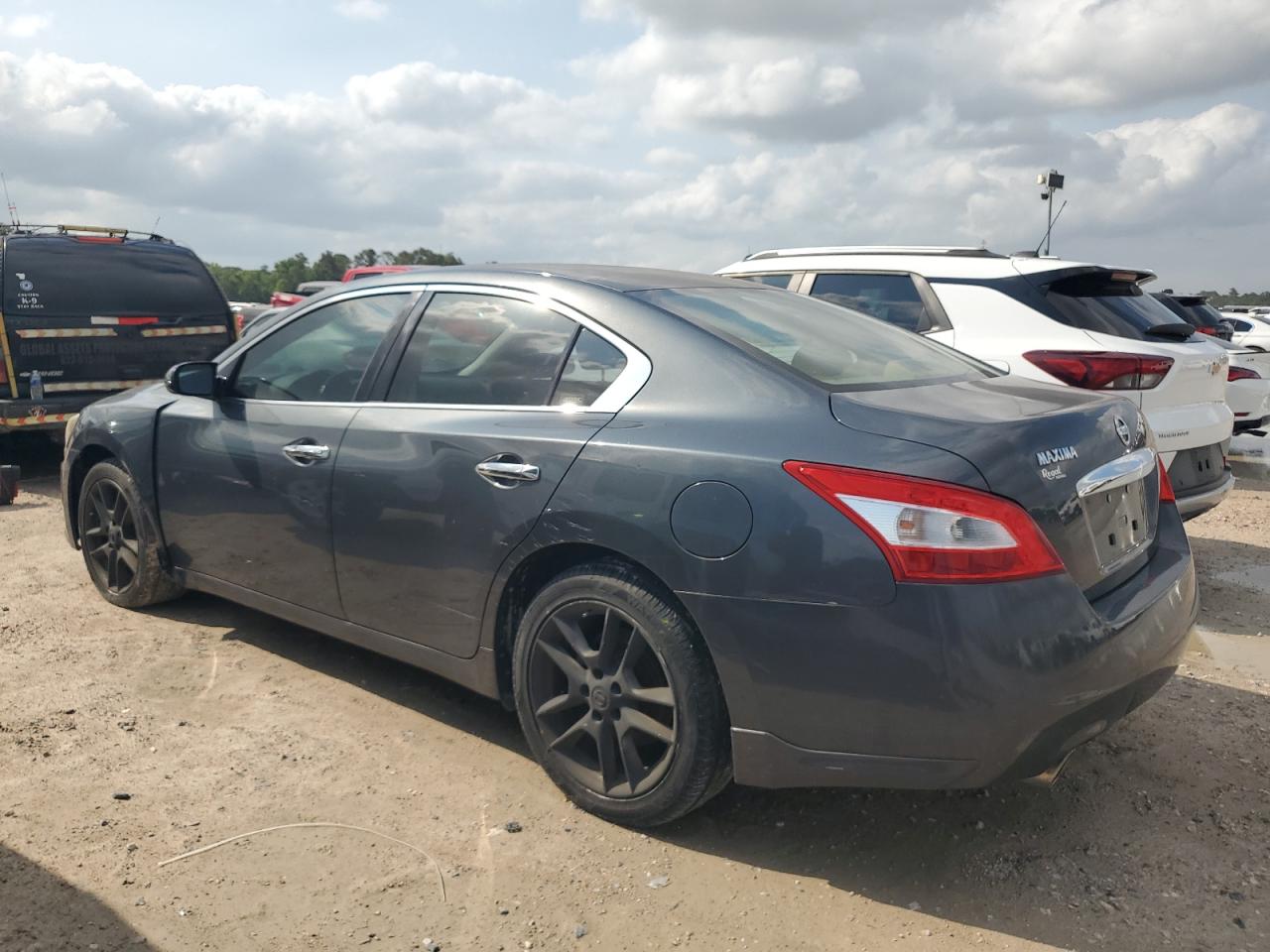 1N4AA5AP5BC821435 2011 Nissan Maxima S