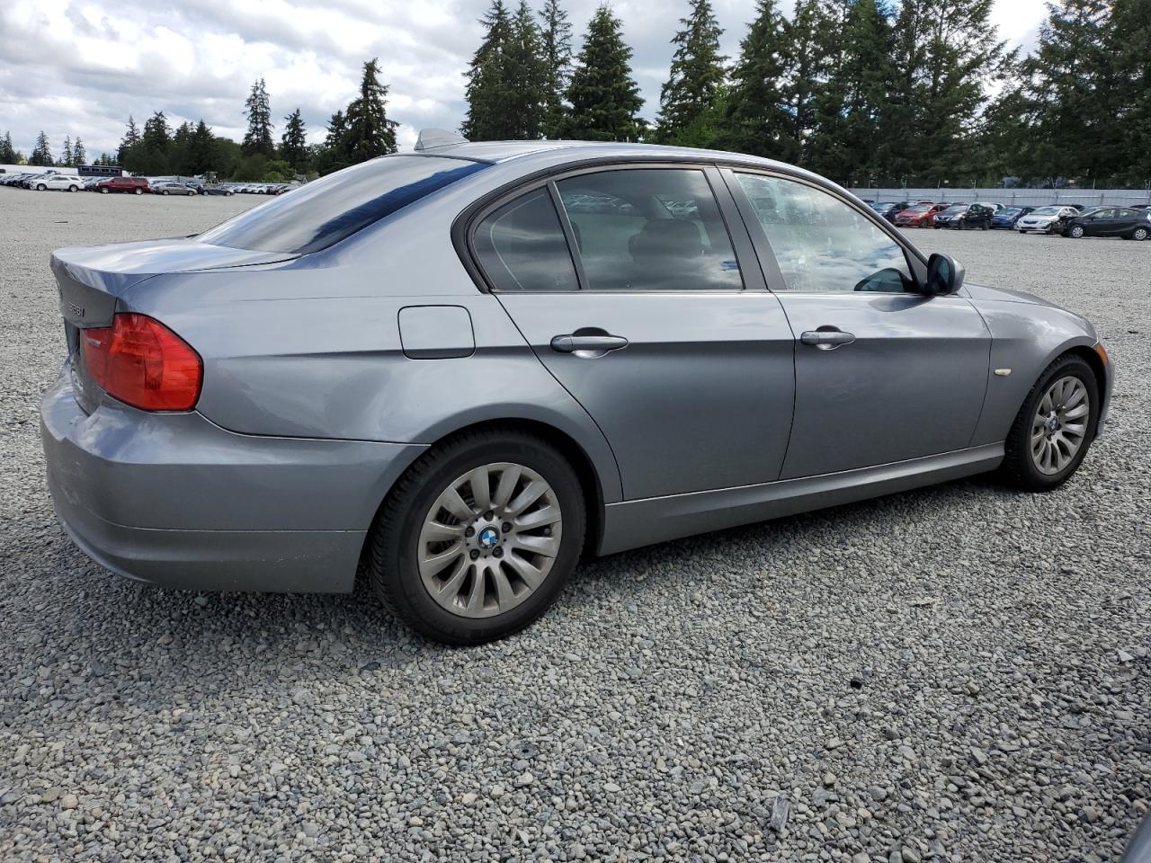 WBAPH53579A436263 2009 BMW 328 I Sulev