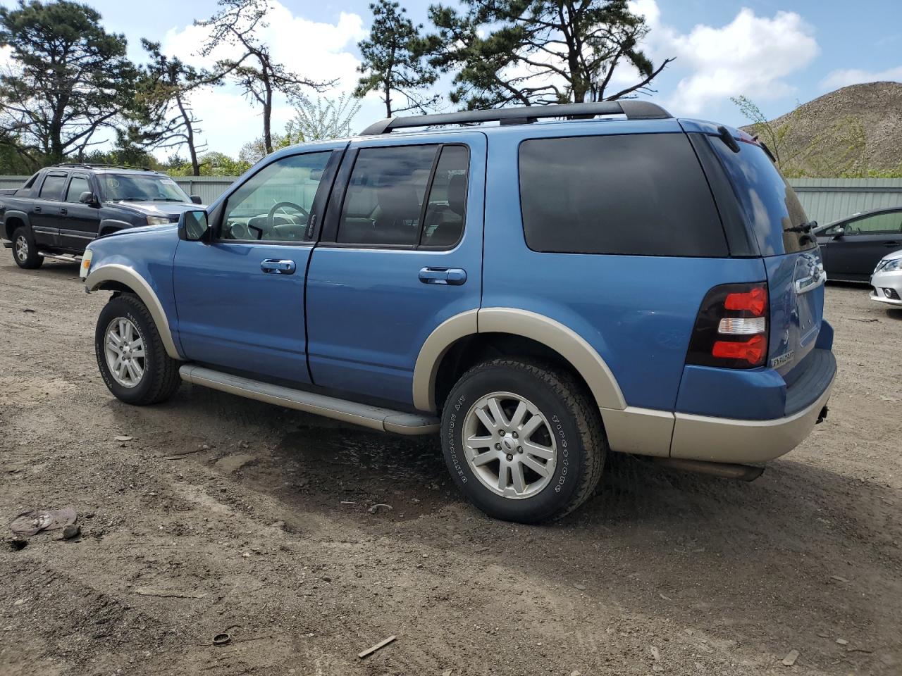 1FMEU74E49UA39927 2009 Ford Explorer Eddie Bauer