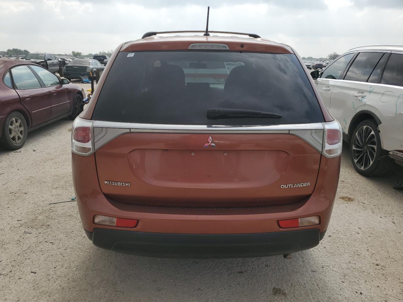 2014 Mitsubishi Outlander Se vin: JA4AD3A39EZ018397