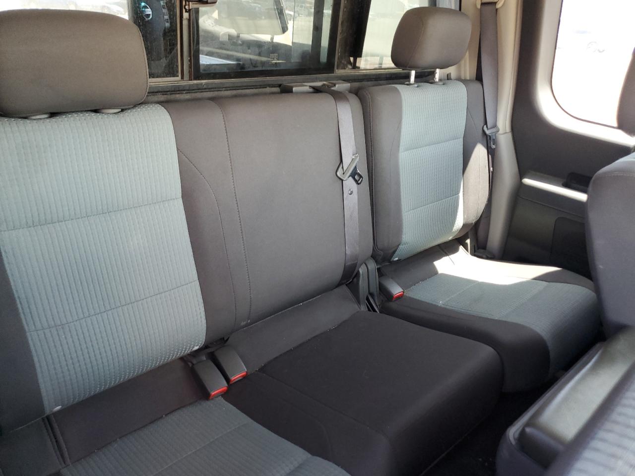 1N6AA06A54N580174 2004 Nissan Titan Xe