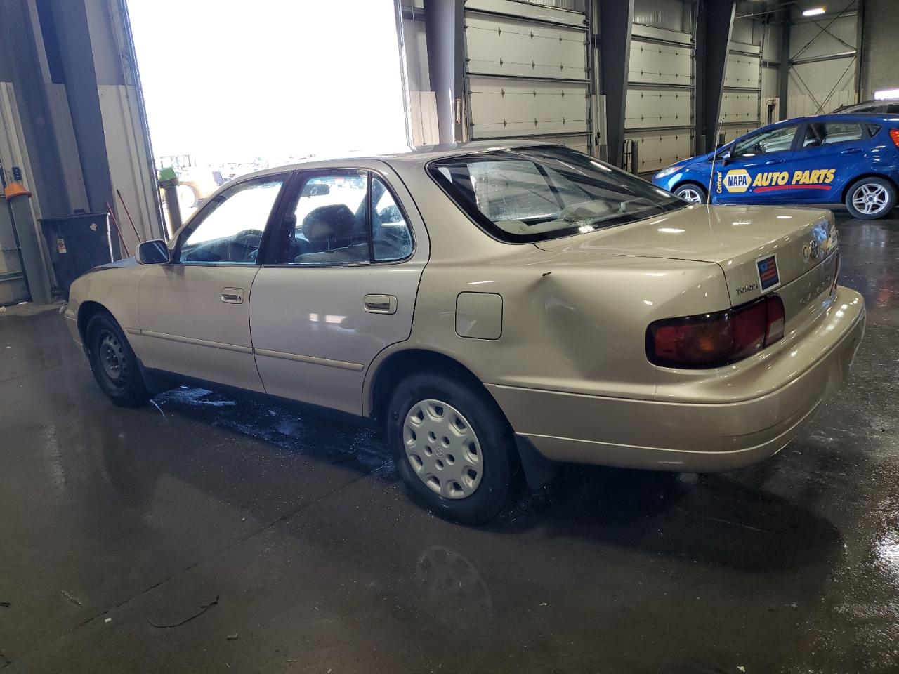 Lot #2943166644 1996 TOYOTA CAMRY DX