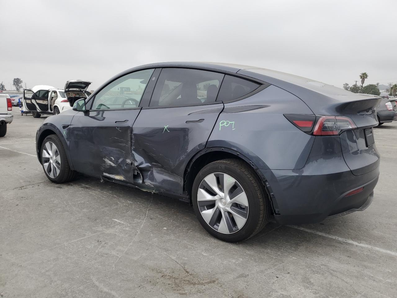 7SAYGDEE1PF913763 2023 Tesla Model Y