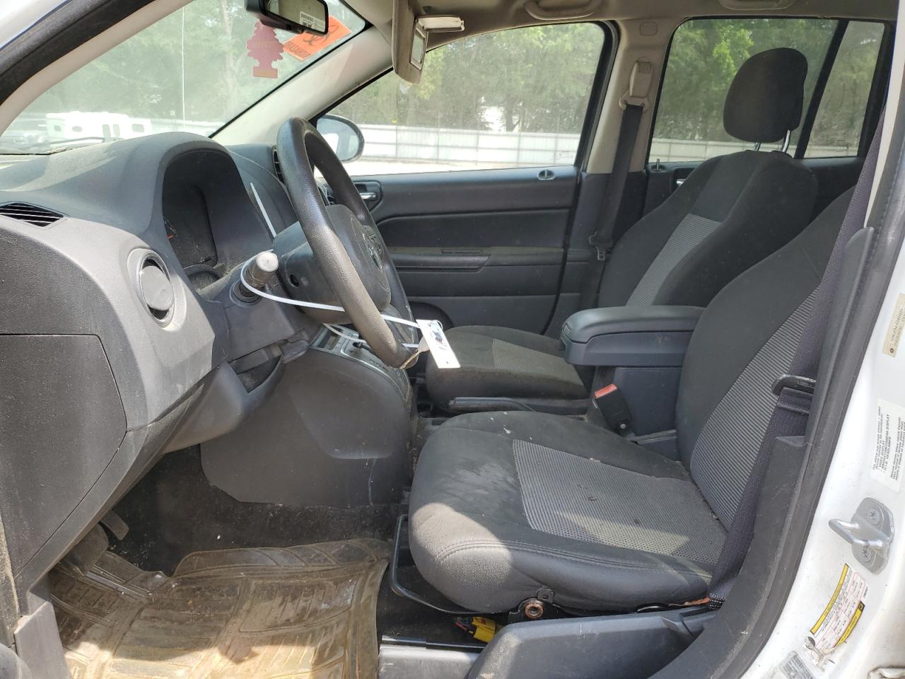 1C4NJCBA1ED620821 2014 Jeep Compass Sport