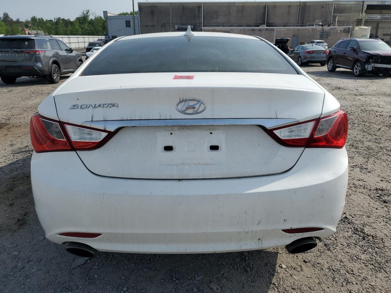 5NPEC4AC3BH033559 2011 Hyundai Sonata Se