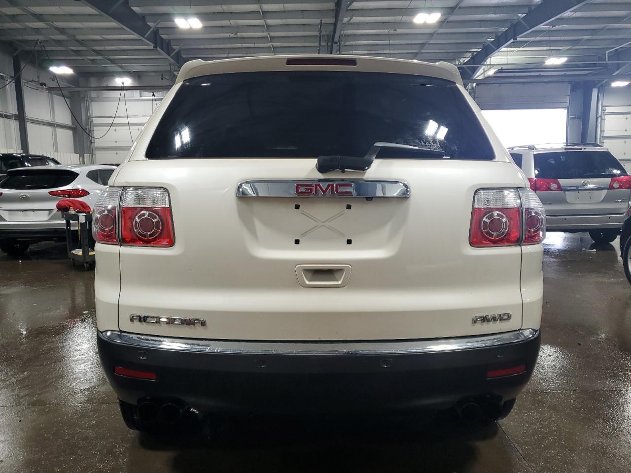 1GKKVSEDXBJ155562 2011 GMC Acadia Slt-2