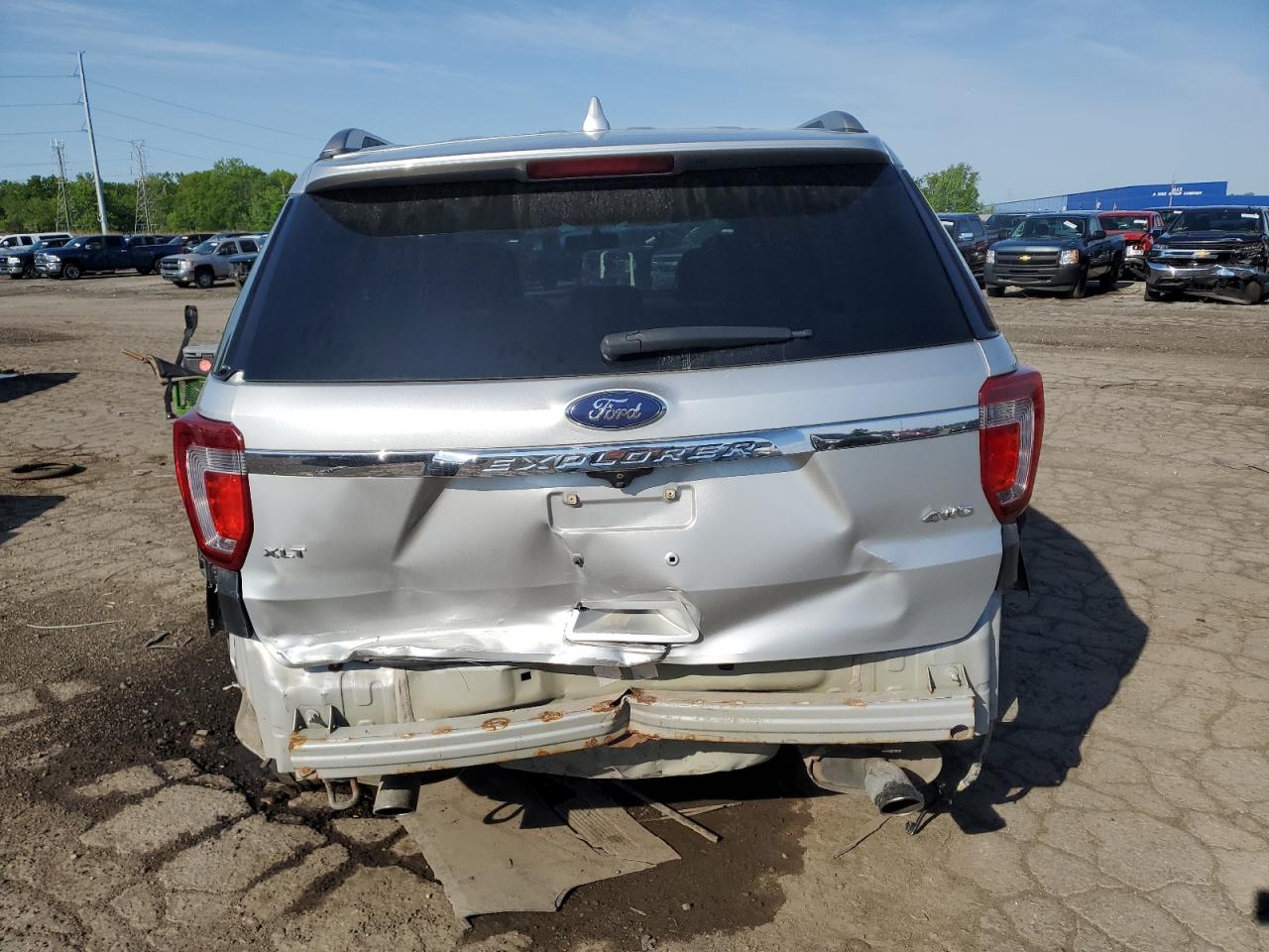 1FM5K8D84HGA57458 2017 Ford Explorer Xlt