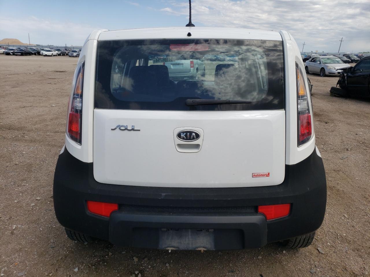 KNDJT2A1XB7721404 2011 Kia Soul