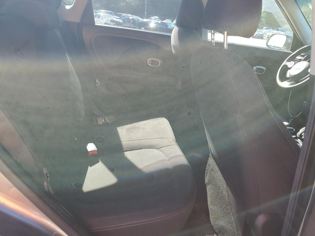 KNDJN2A27J7540648 2018 Kia Soul