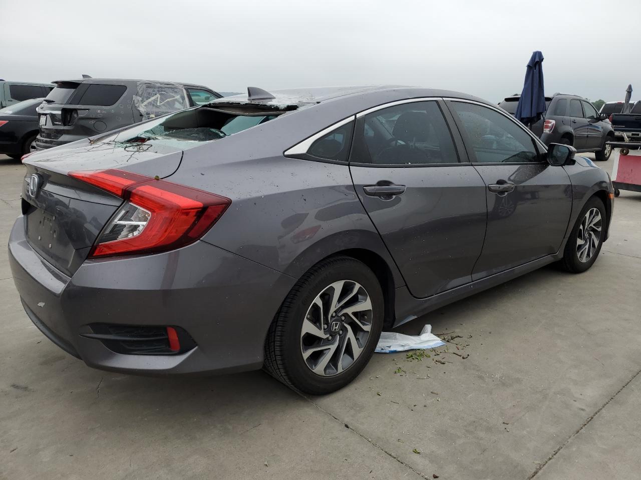 19XFC2F78JE004078 2018 Honda Civic Ex