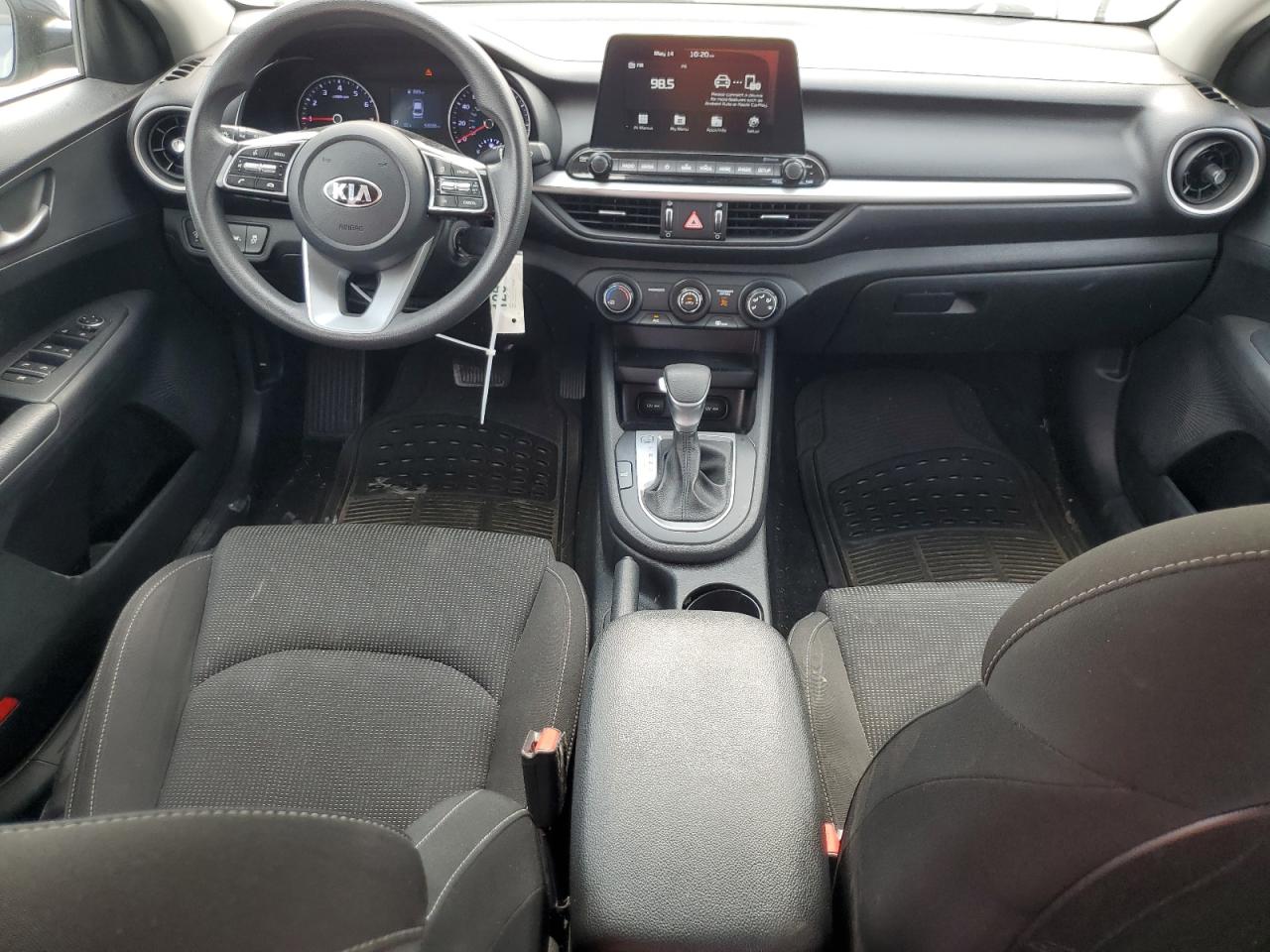 3KPF24AD9ME329483 2021 Kia Forte Fe