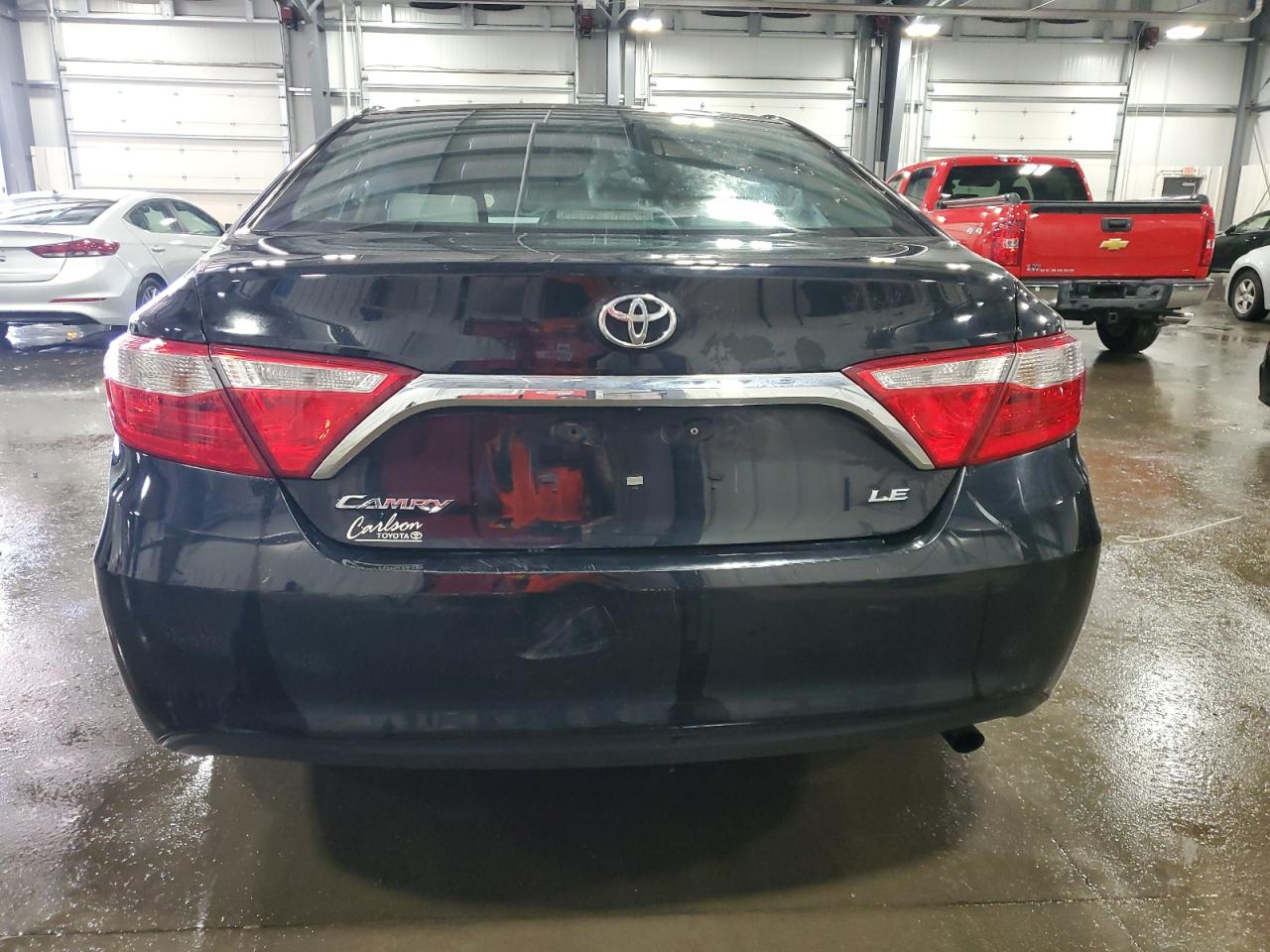 2016 Toyota Camry Le vin: 4T4BF1FK0GR569568