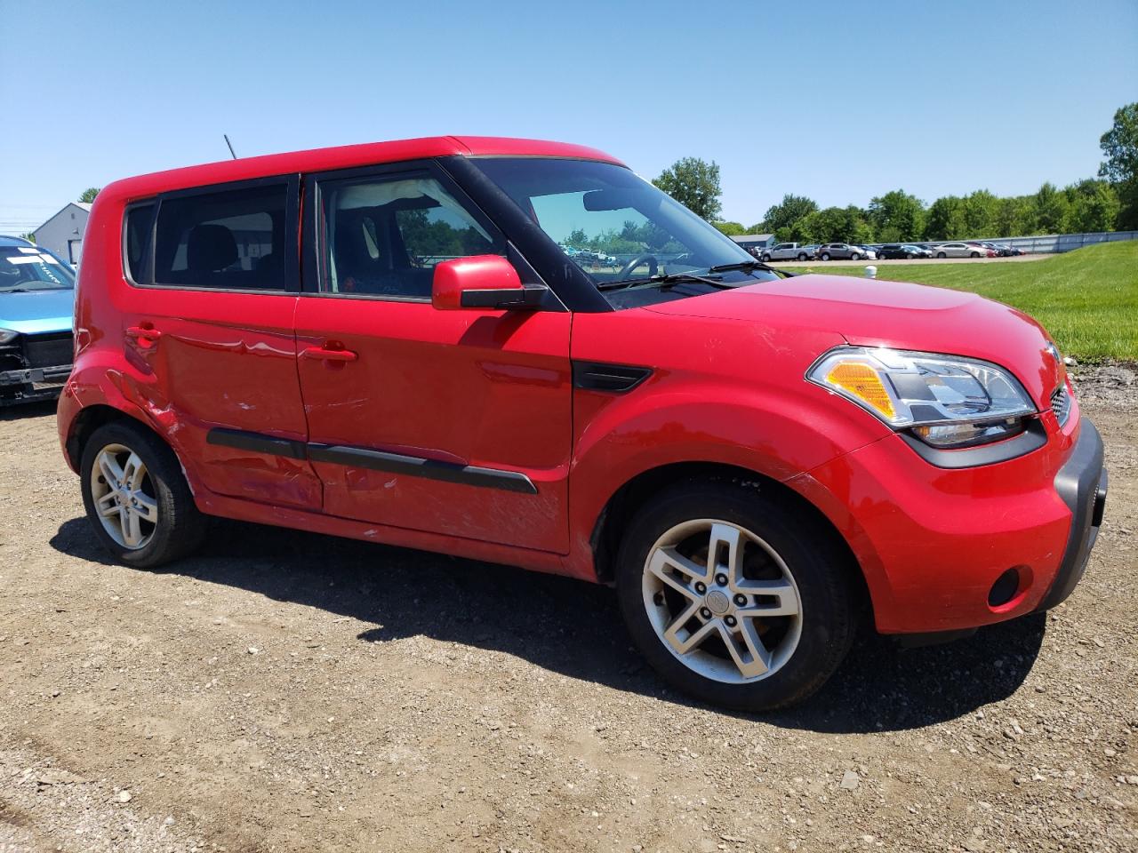 KNDJT2A2XB7330214 2011 Kia Soul +