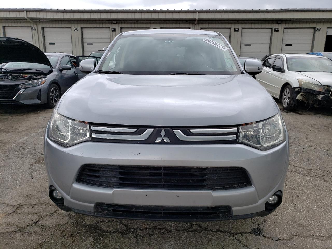 JA4AZ3A34EZ013688 2014 Mitsubishi Outlander Se