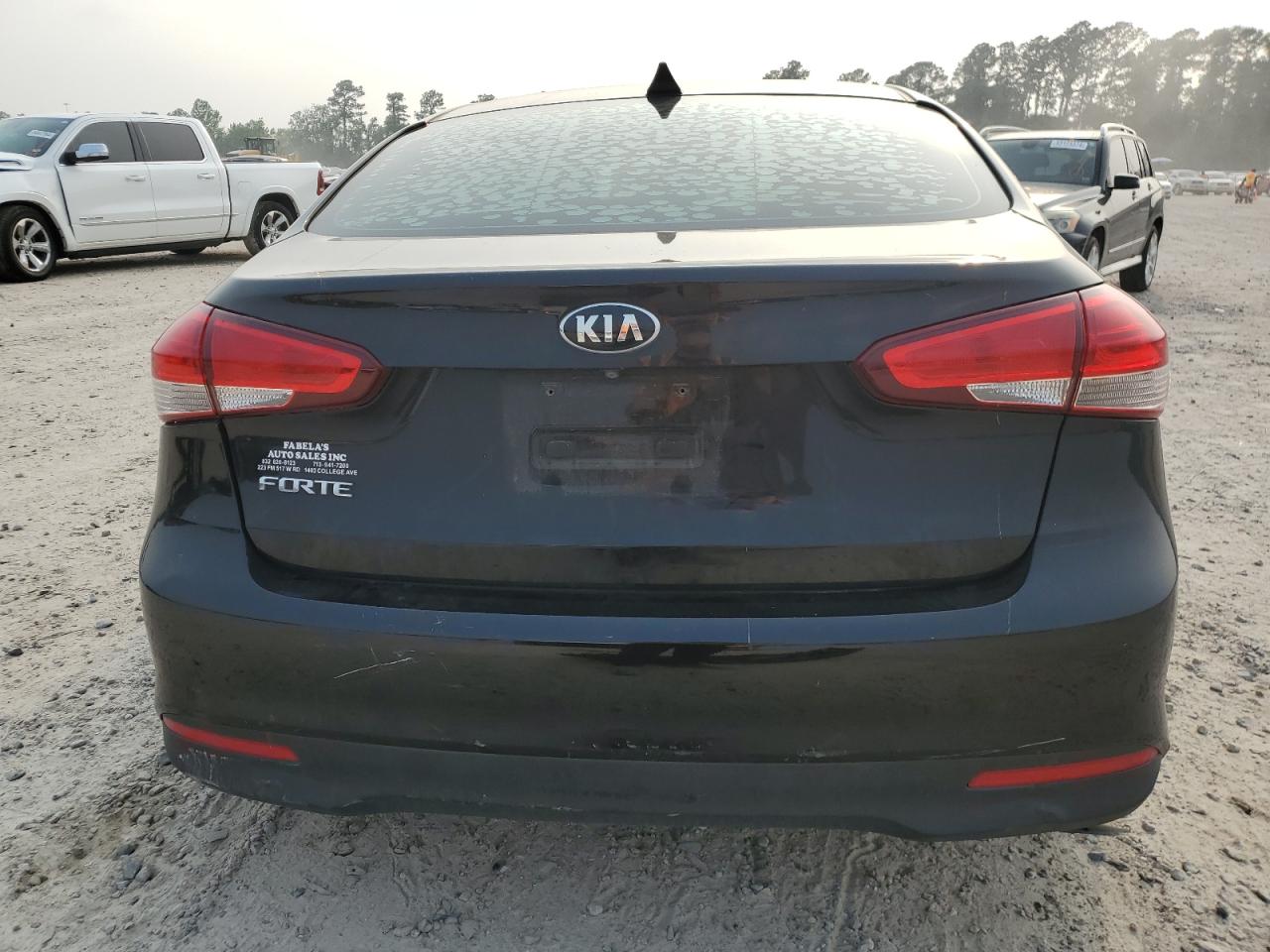 3KPFL4A73JE166932 2018 Kia Forte Lx