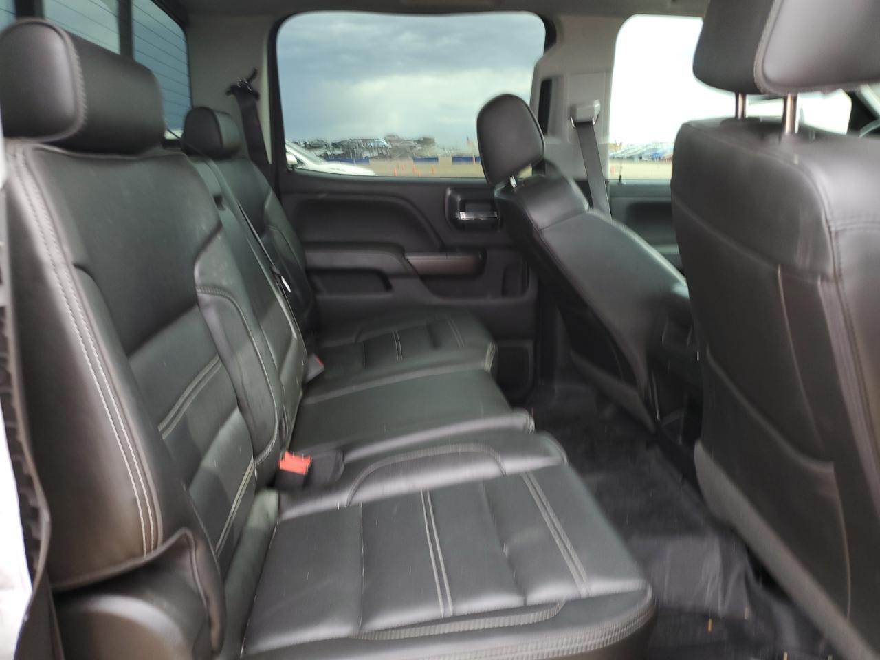 1GT12UEY2JF209985 2018 GMC Sierra K2500 Denali