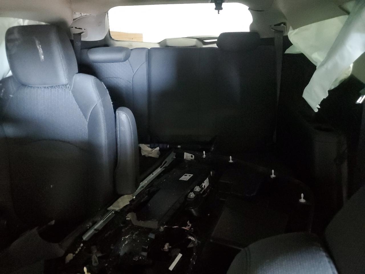 1GNKRJED4CJ344744 2012 Chevrolet Traverse Lt