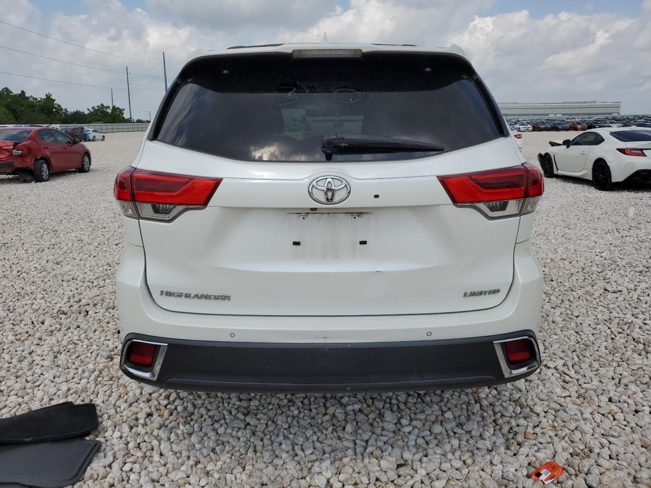 5TDYZRFHXHS228557 2017 Toyota Highlander Limited