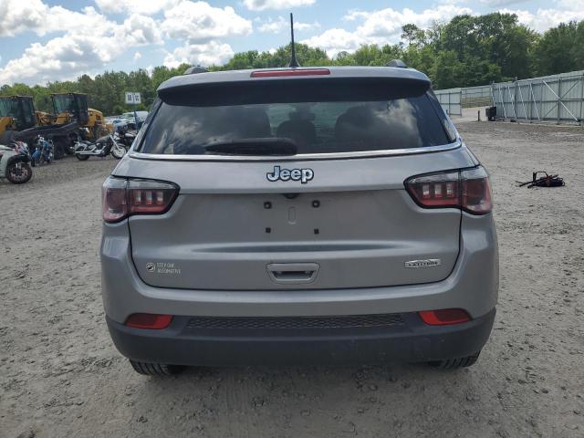 2018 Jeep Compass Latitude VIN: 3C4NJCBB3JT105946 Lot: 55073994