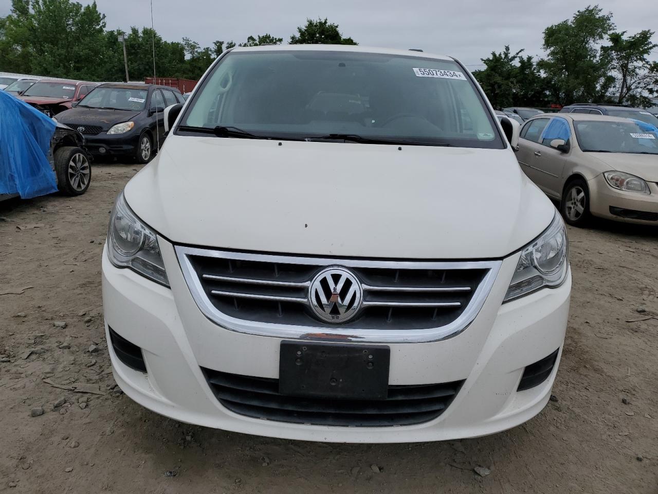 2V4RW3DG5BR691894 2011 Volkswagen Routan Se