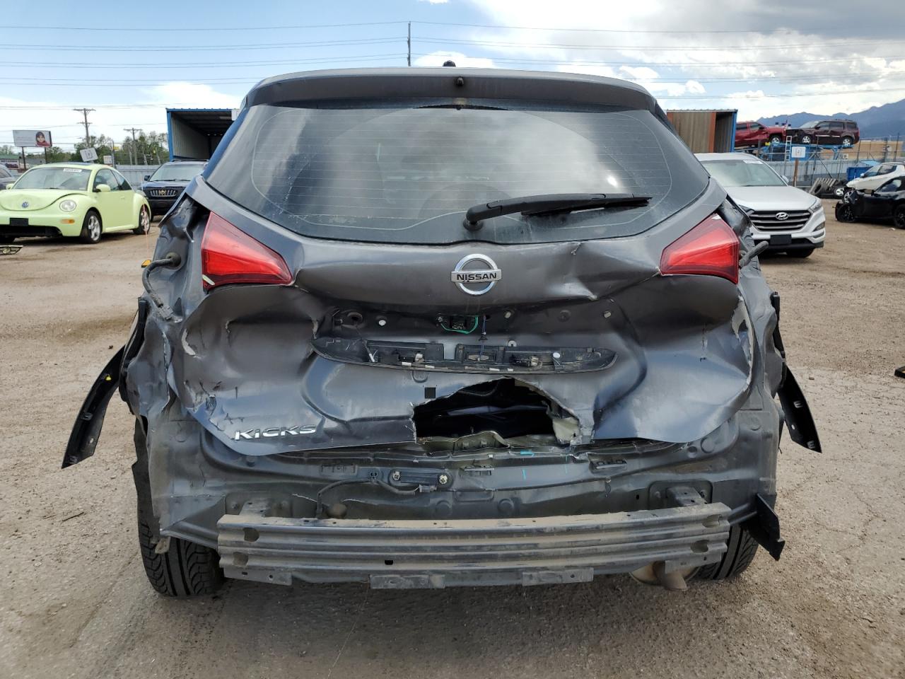 3N1CP5CU6JL511952 2018 Nissan Kicks S