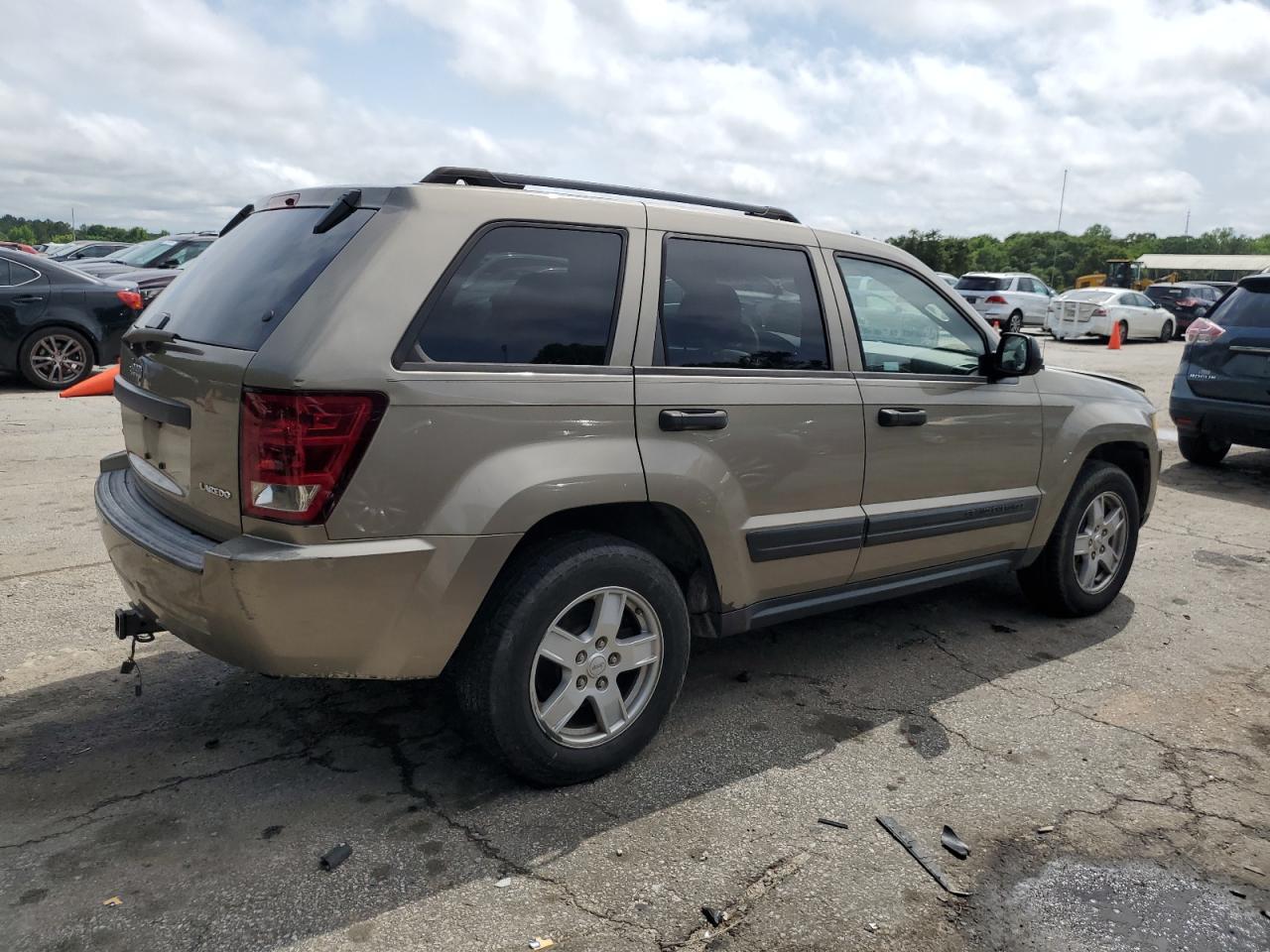 1J4GR48K85C626445 2005 Jeep Grand Cherokee Laredo