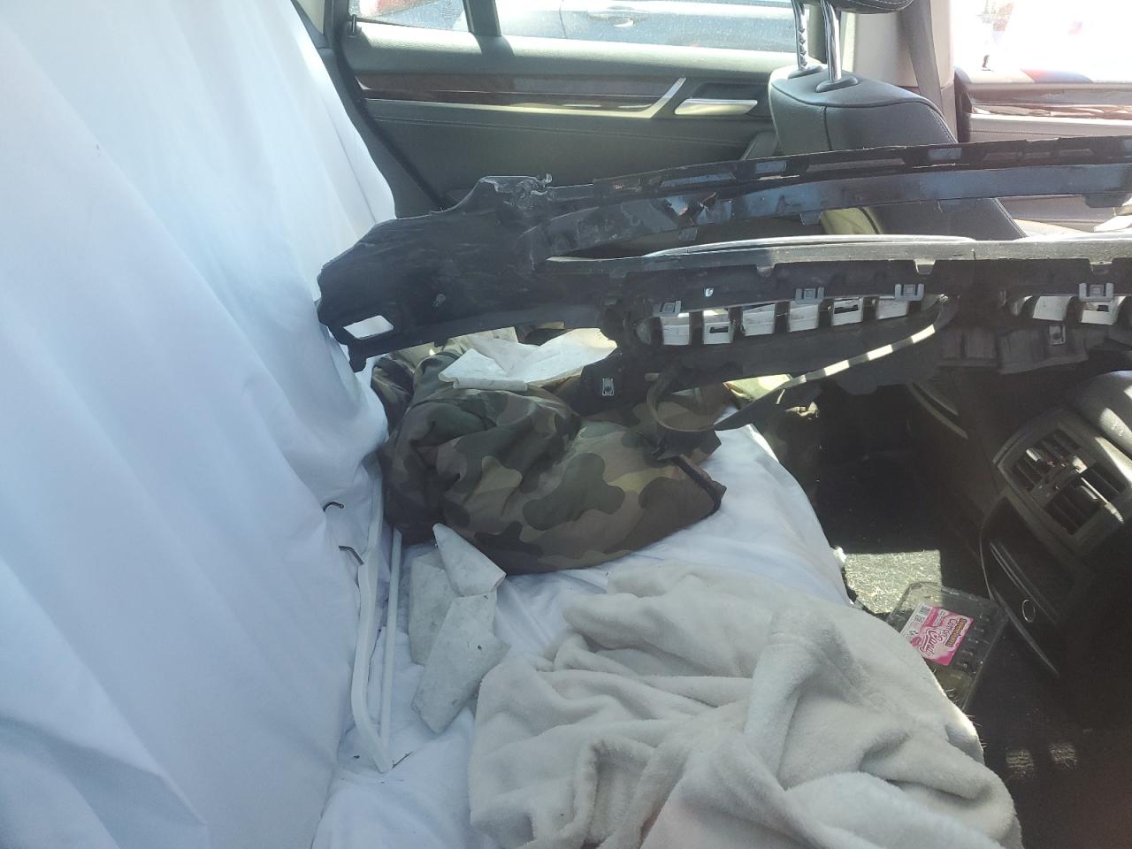 5UXWX9C35H0W72100 2017 BMW X3 xDrive28I