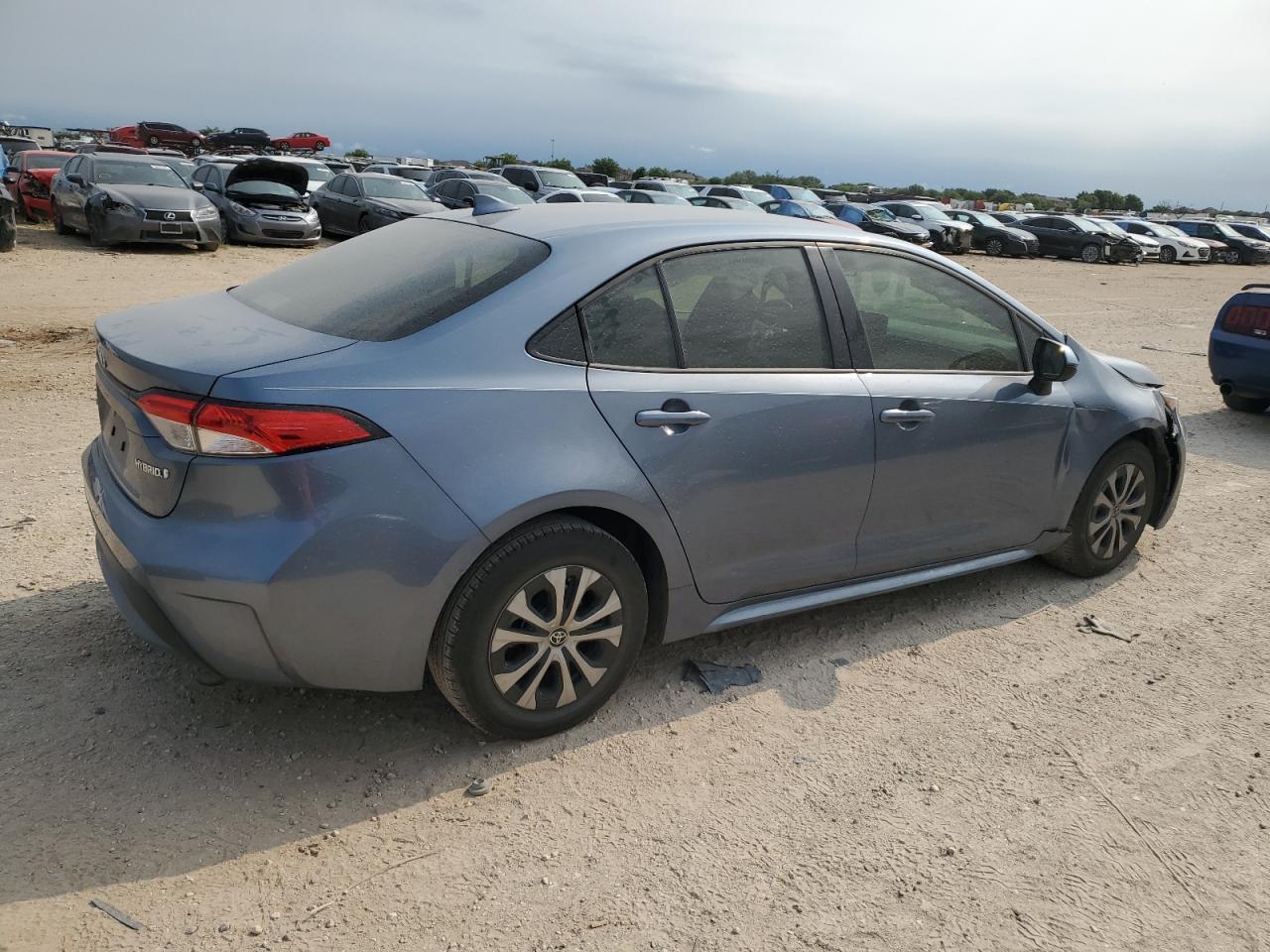 JTDEAMDE5NJ047235 2022 Toyota Corolla Le