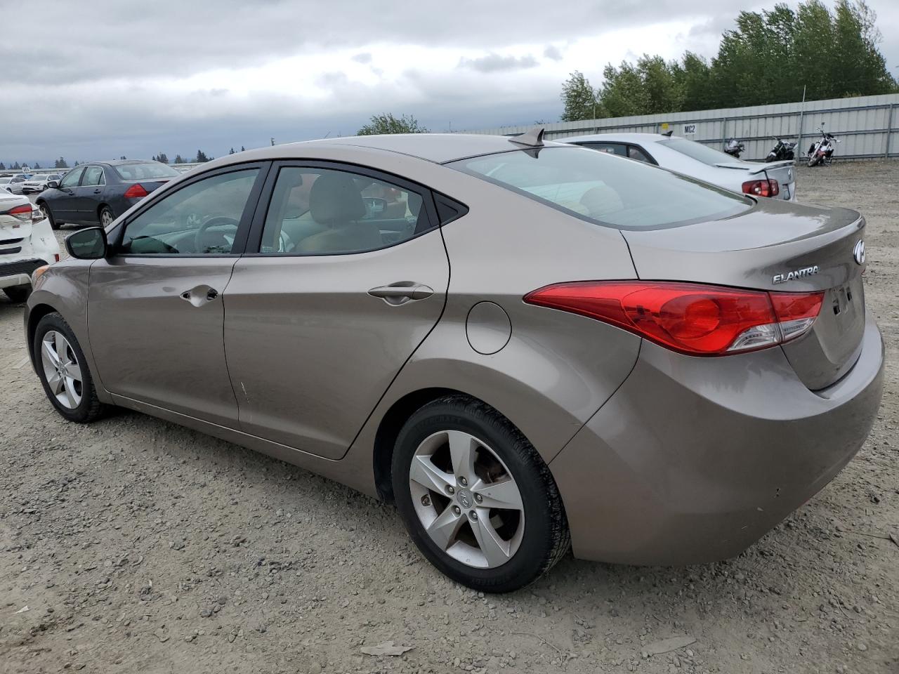 5NPDH4AE1CH104581 2012 Hyundai Elantra Gls