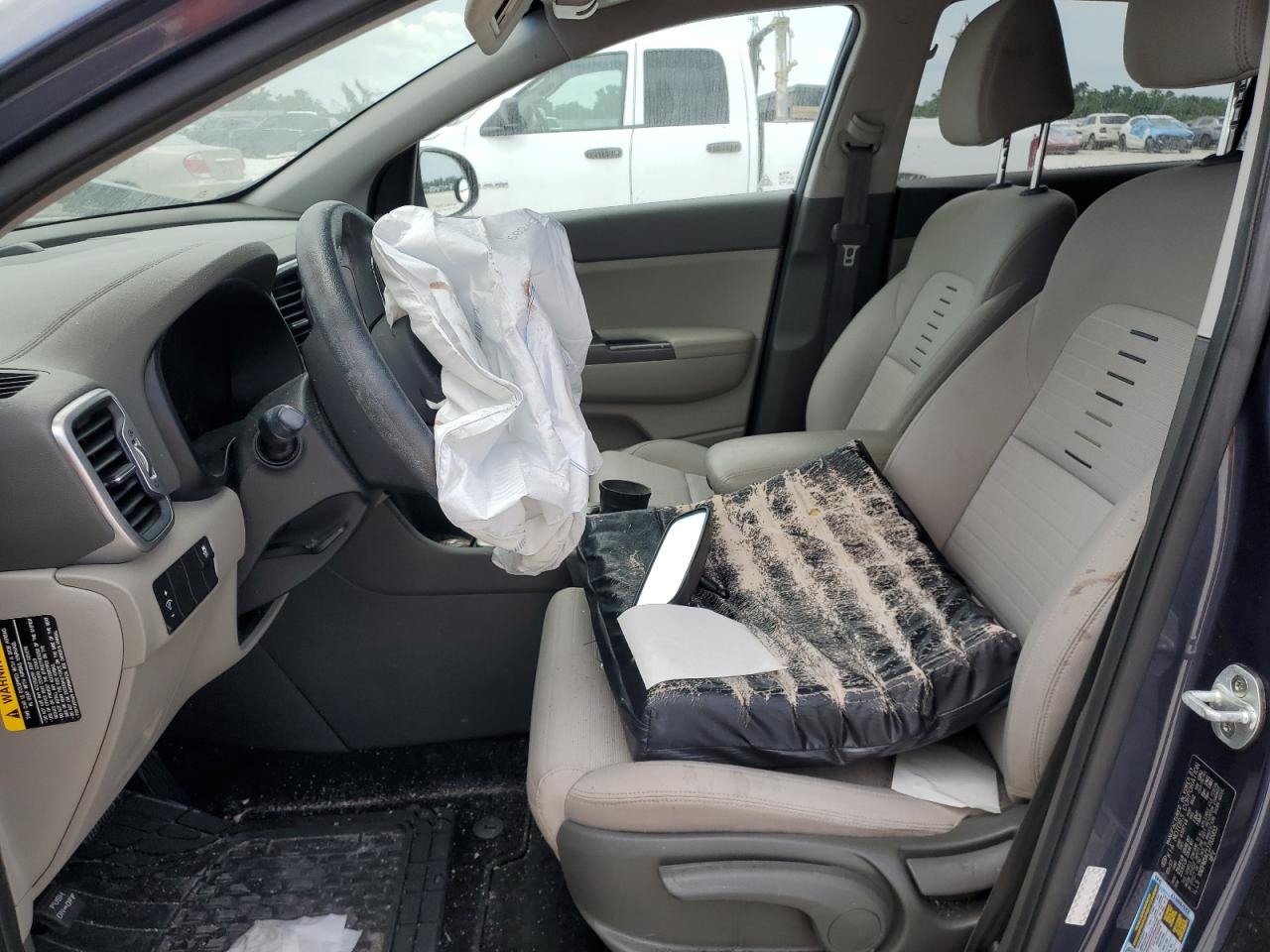 KNDPM3AC1J7335855 2018 Kia Sportage Lx