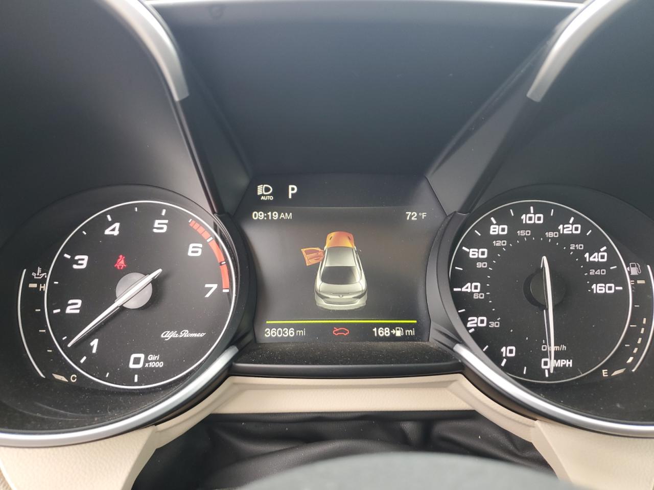 ZARFAEEN8H7549799 2017 Alfa Romeo Giulia Ti Q4