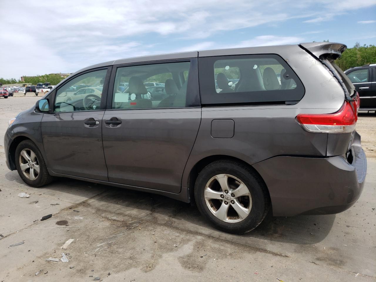 5TDZK3DC1ES496597 2014 Toyota Sienna