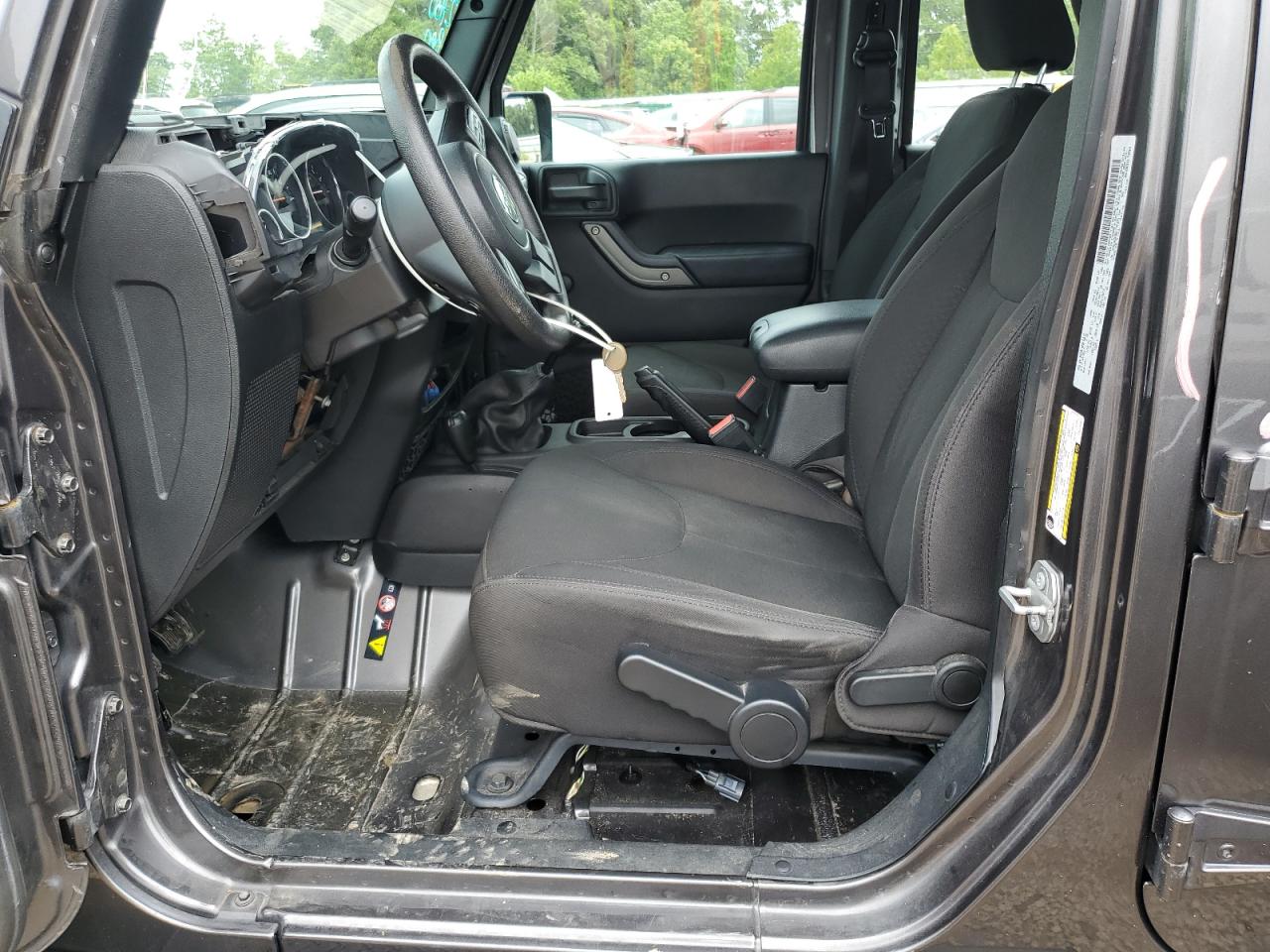 1C4BJWDG5GL272973 2016 Jeep Wrangler Unlimited Sport