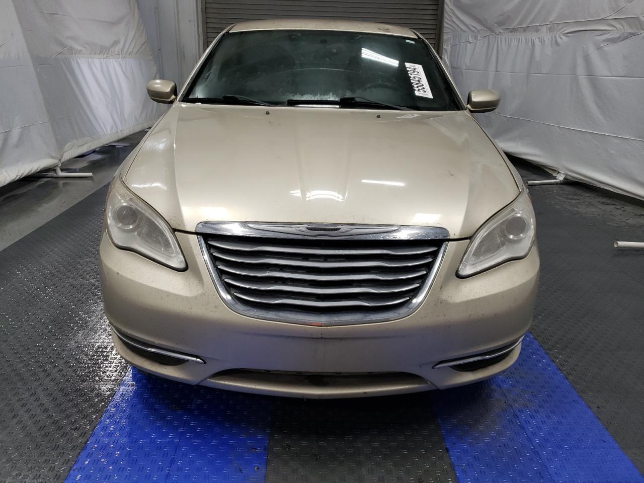 1C3CCBAB2EN123393 2014 Chrysler 200 Lx