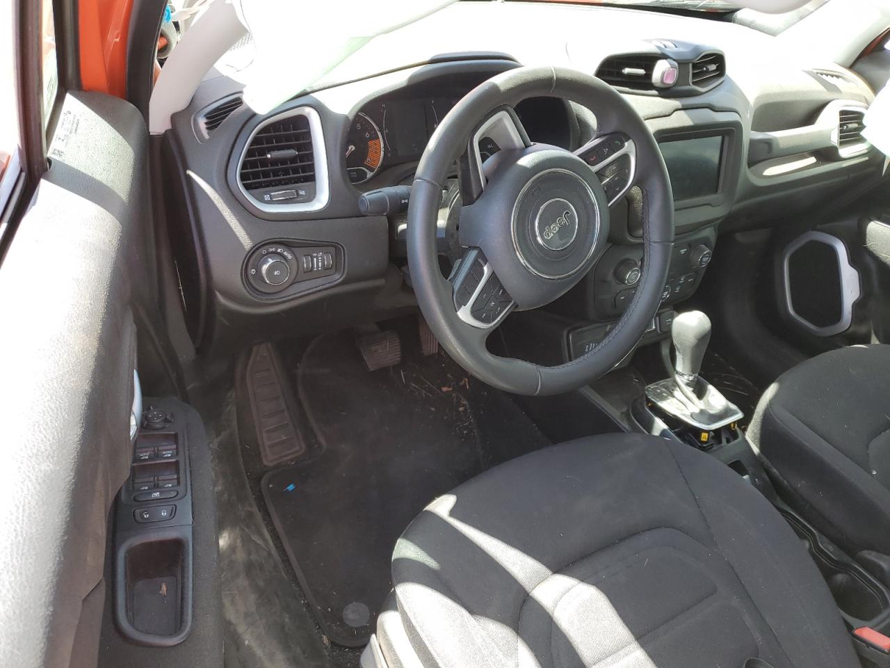 ZACNJBBB4LPL68206 2020 Jeep Renegade Latitude