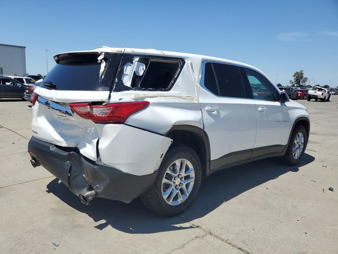 2019 Chevrolet Traverse Ls vin: 1GNERFKW3KJ162919