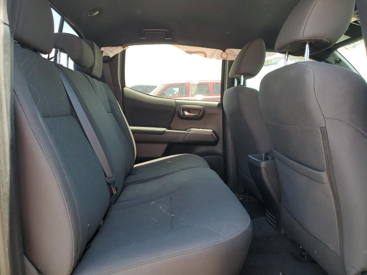 3TMAZ5CN2KM079735 2019 Toyota Tacoma Double Cab