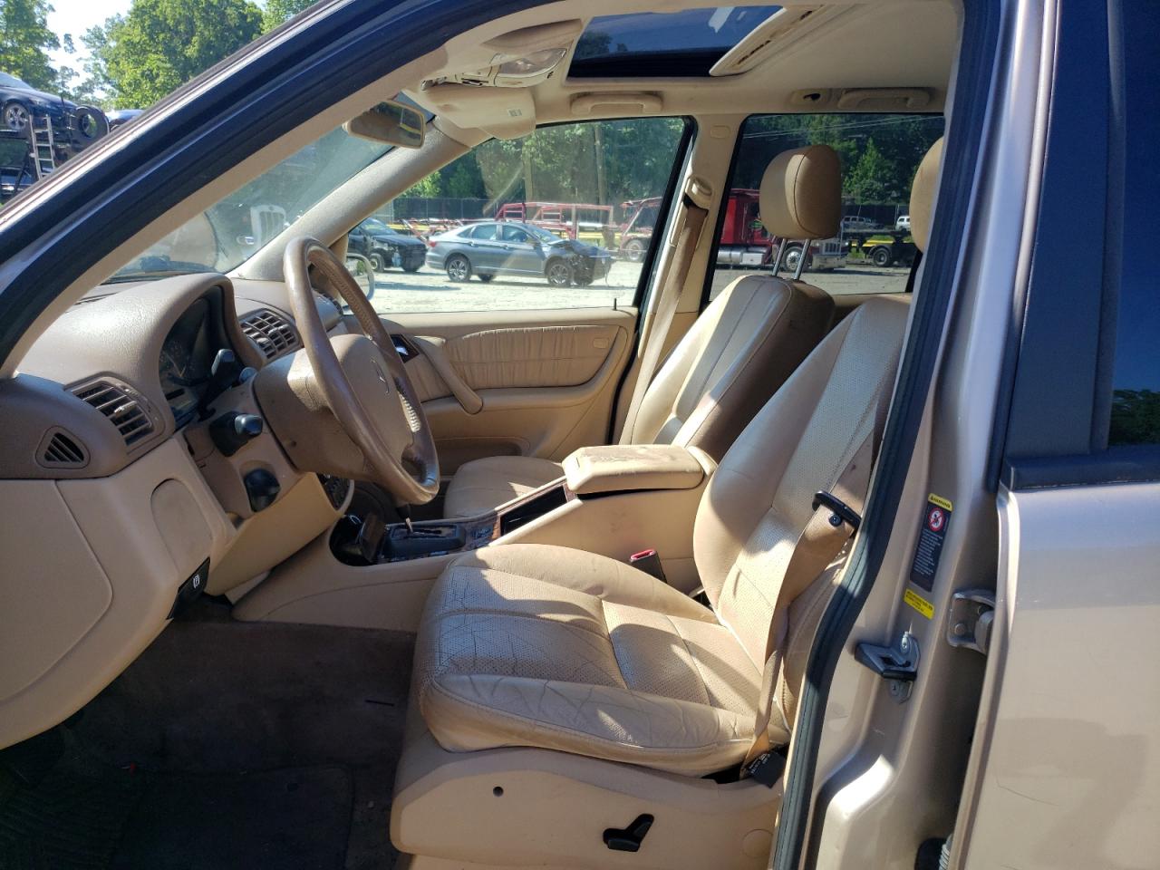 4JGAB57E24A492166 2004 Mercedes-Benz Ml 350