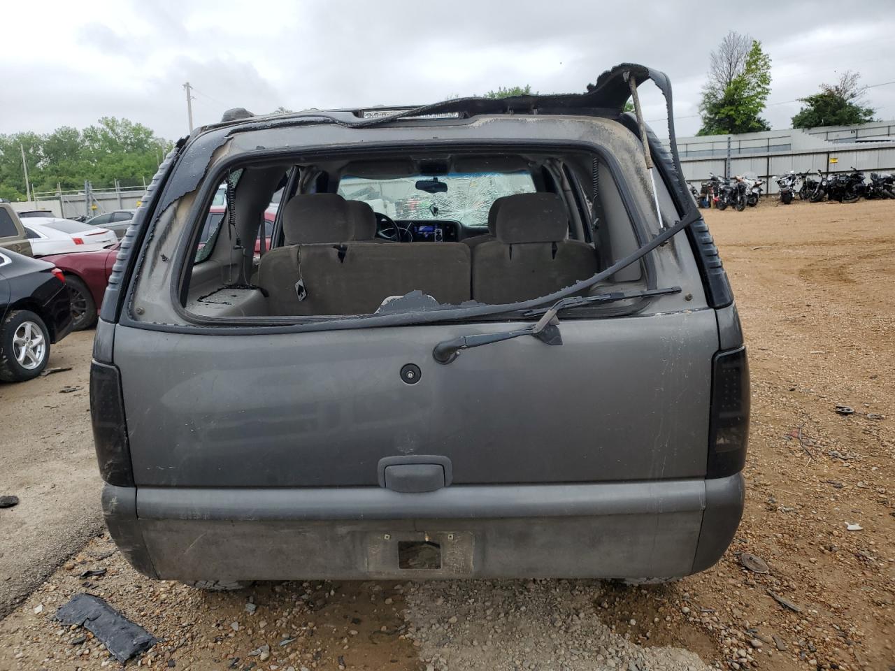 1GNEK13T91J125318 2001 Chevrolet Tahoe K1500