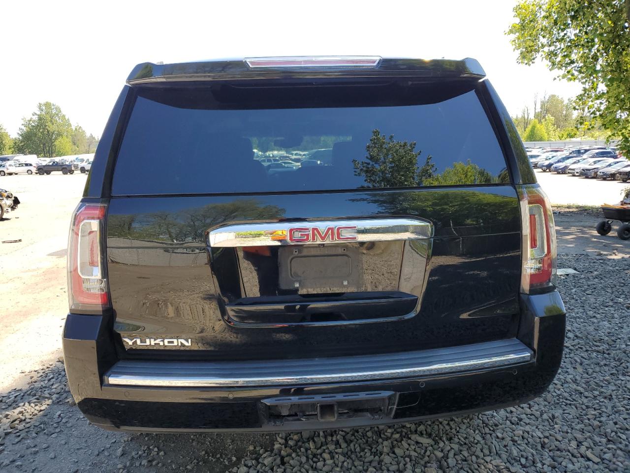 1GKS2CKJXHR382155 2017 GMC Yukon Denali