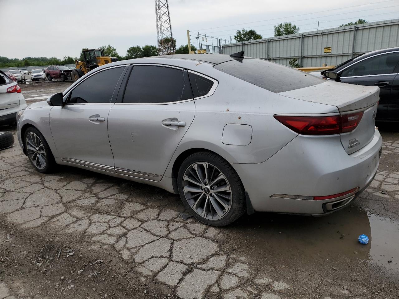 KNALC4J10H5063596 2017 Kia Cadenza Premium