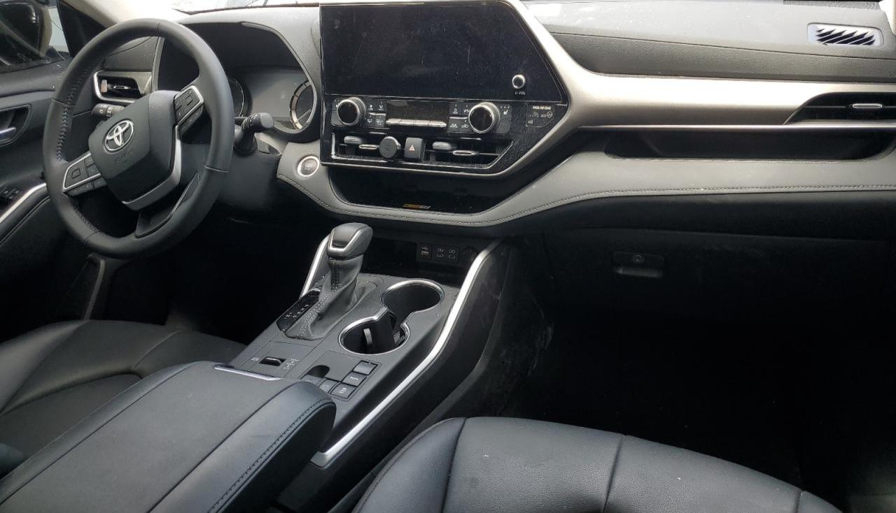 5TDKDRAH9RS534727 2024 Toyota Highlander Le