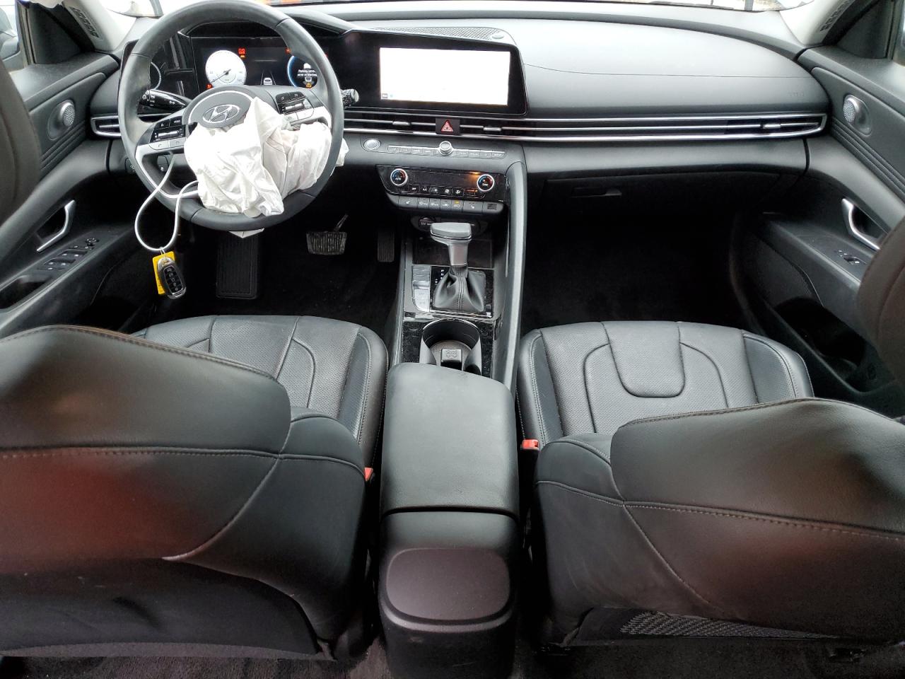 KMHLP4AG0NU352082 2022 Hyundai Elantra Limited