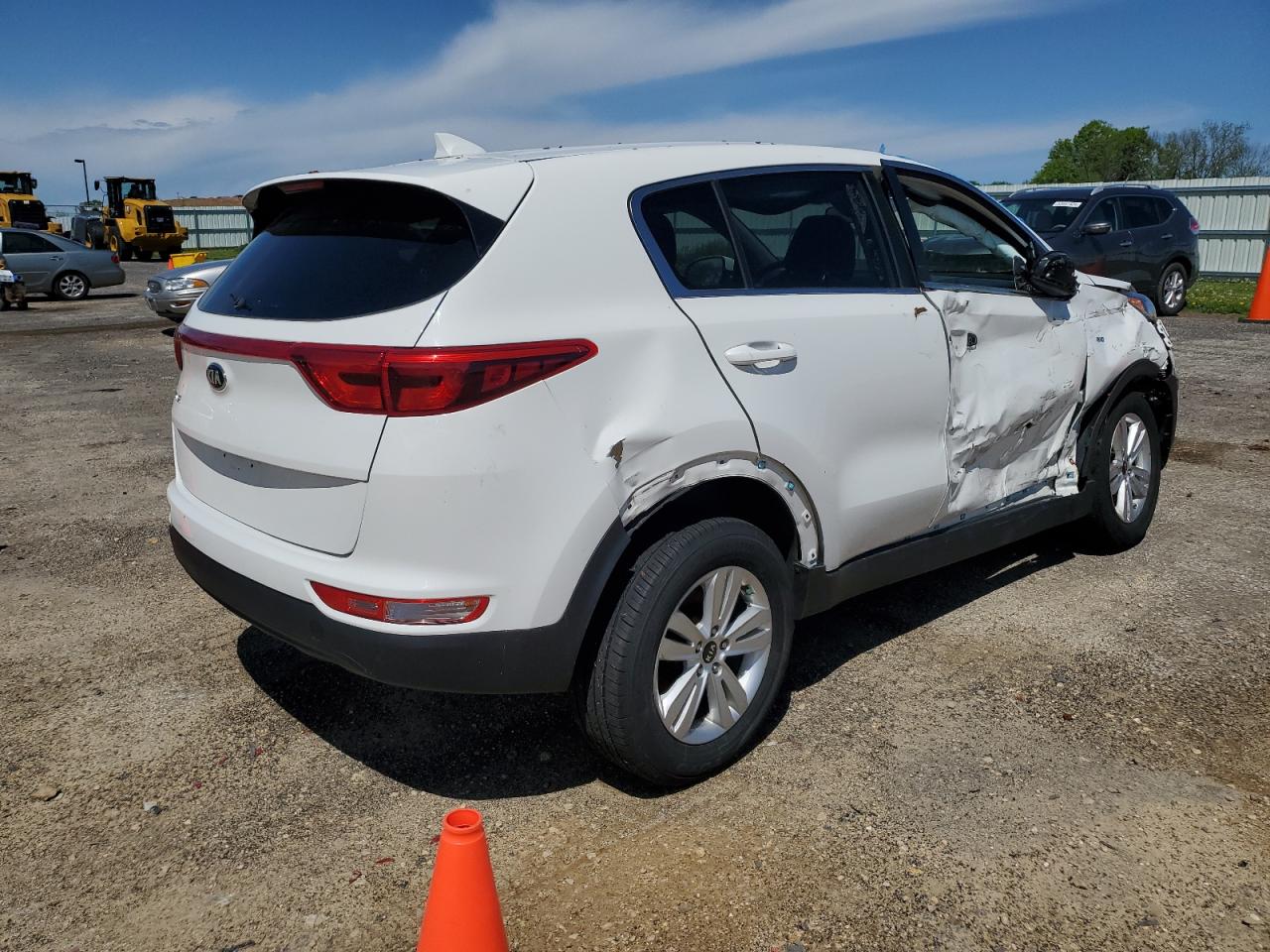 KNDPMCAC4H7151696 2017 Kia Sportage Lx