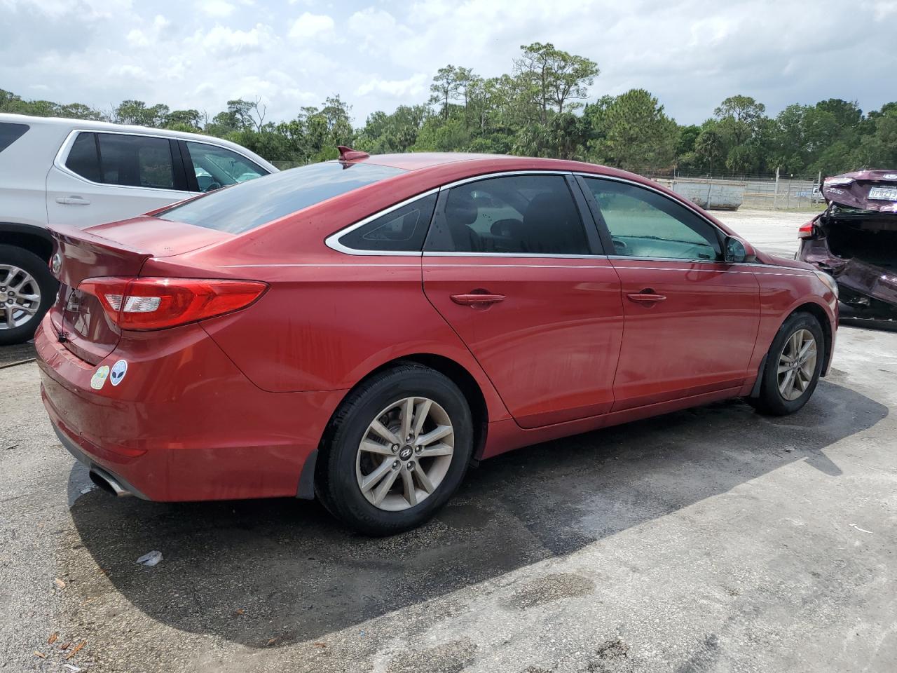 5NPE24AF8FH000480 2015 Hyundai Sonata Se